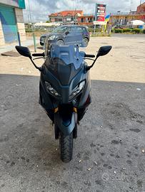 Yamaha TMAX 560 Tech Max 2023 perfette condizioni