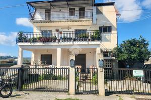 3 LOCALI A CATANZARO