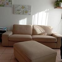 Divano Ikea Kivik con poggiapiedi contenitore