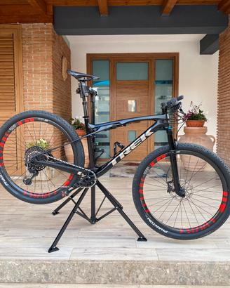 Trek supercaliber SL 9.8 + Garmin edge 1030 plus