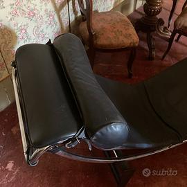 Chaise-longue in vera pelle