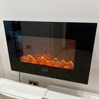Stufetta/camino elettrico da parete fiamme ardenti
