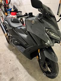 Yamaha TMAX 560