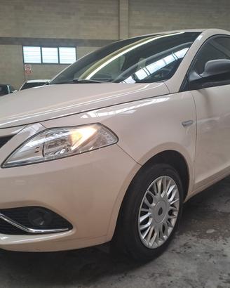 LANCIA YPSILON 1.2 *OK NEOPATENTATI* E6