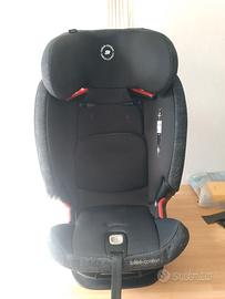 Seggiolino auto bebè confort