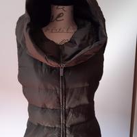 Piumino donna marca ADD senza maniche colore verd