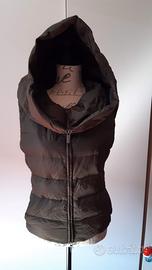 Piumino donna marca ADD senza maniche colore verd