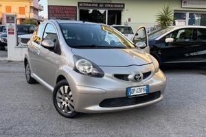 Toyota Aygo 1.0 12V VVT-i 5 porte Sol