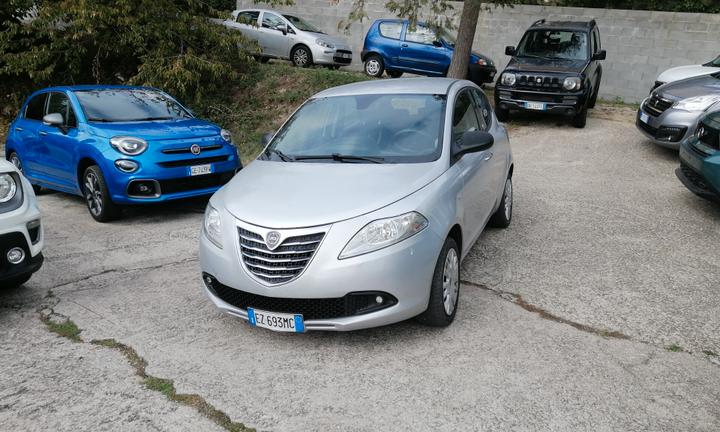 Lancia Ypsilon 1.2 69 CV 5 P GPL Ecochic