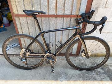 Bianchi infinito CV 2021