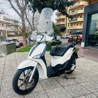 PIAGGIO Liberty 150 PASSAGGIO E TAGLIANDO INCLUS