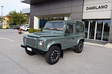Land Rover Defender 90 2.2 TD4 Station Wagon ...