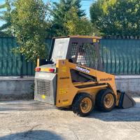 P90 Mini pala 15 q.li Komatsu con Joystick