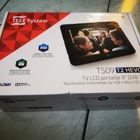TV PORTATILE TELESYSTEM CON DVB-T2