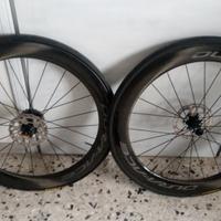 Ruote in carbonio ciclismo