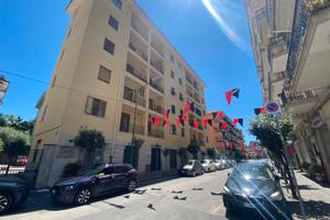 Negozio con Bagno - Via O. Di Giordano