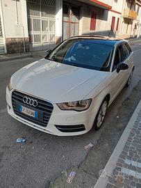 AUDI A3 8v Sportback 1.6 110 CV anno 2014