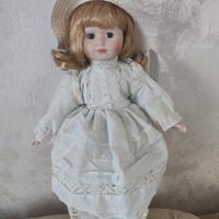 bambola porcellana da collezione 40 cm.