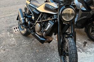 Husqvarna Svartpilen 701 Anno 2020