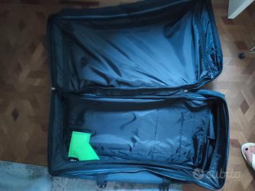 Valigia trolley Eastpak