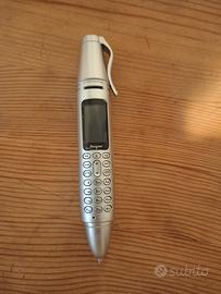 Cellulare/penna/radio/torcia