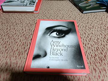 Amy Winehouse. Beyond black.