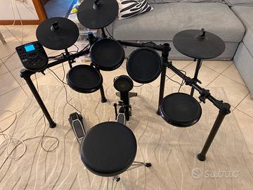Batteria Elettronica Alesis NITRO + Midi 2 USB