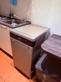 Lavastoviglie Whirlpool 45 cm classe B
