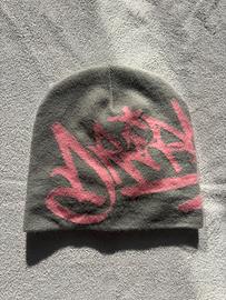 Cappello Beanie Unisex - Grigio con graffiti