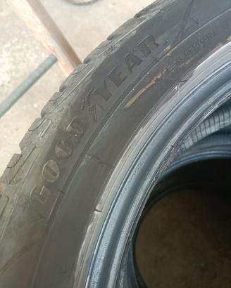 n .4 gomme 225/50/18 
