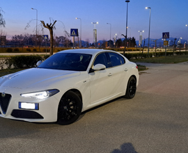 Alfa Giulia 150CV AT8 Ds (40.000 Km - 08/2018)