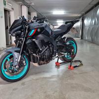 Yamaha MT10 2022 Cyan Storm 