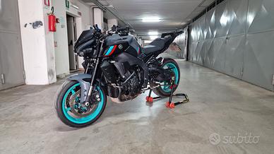 Yamaha MT10 2022 Cyan Storm 