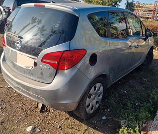 OPEL MERIVA 2013