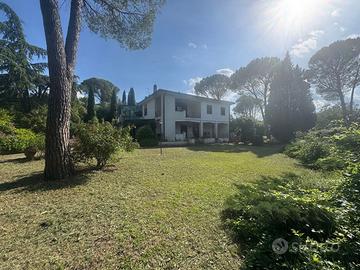 Villa o villino Terni [Cod. rif 3243305VRG]