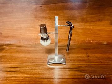 Set da barba Gillette.
