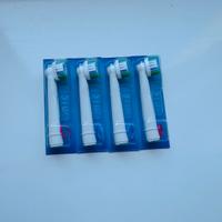 Testine spazzolino oral B 3D White (4 pezzi)