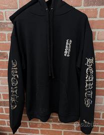 Felpa Chrome Hearts logo verticale argento e nera.