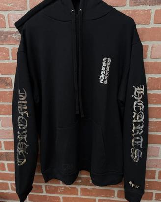 Felpa Chrome Hearts logo verticale argento e nera.
