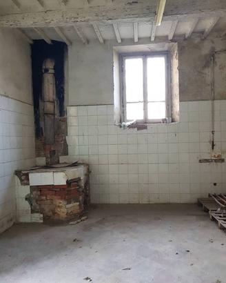Immobile di 270 m² con più di 5 locali a Lucca