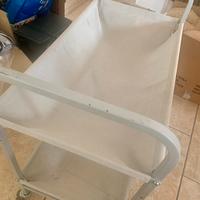Carrelli. Buone condizioni.