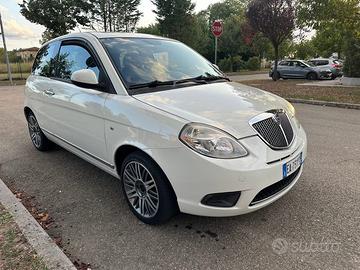Lancia y 2010 gpl scadenza 2030