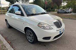 Lancia y 2010 gpl scadenza 2030