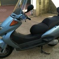 Ricambi usati per honda phantheon 125-150 '00 verd