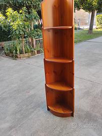 Scaffale ad angolo