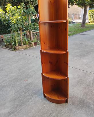 Scaffale ad angolo