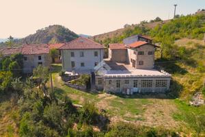 CASA INDIPENDENTE A DERNICE