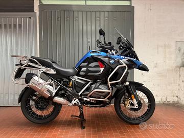 BMW GS Adventure con Valige Laterali ALU