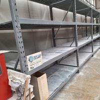 Scaffali attrezzature