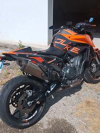 KTM Duke 790